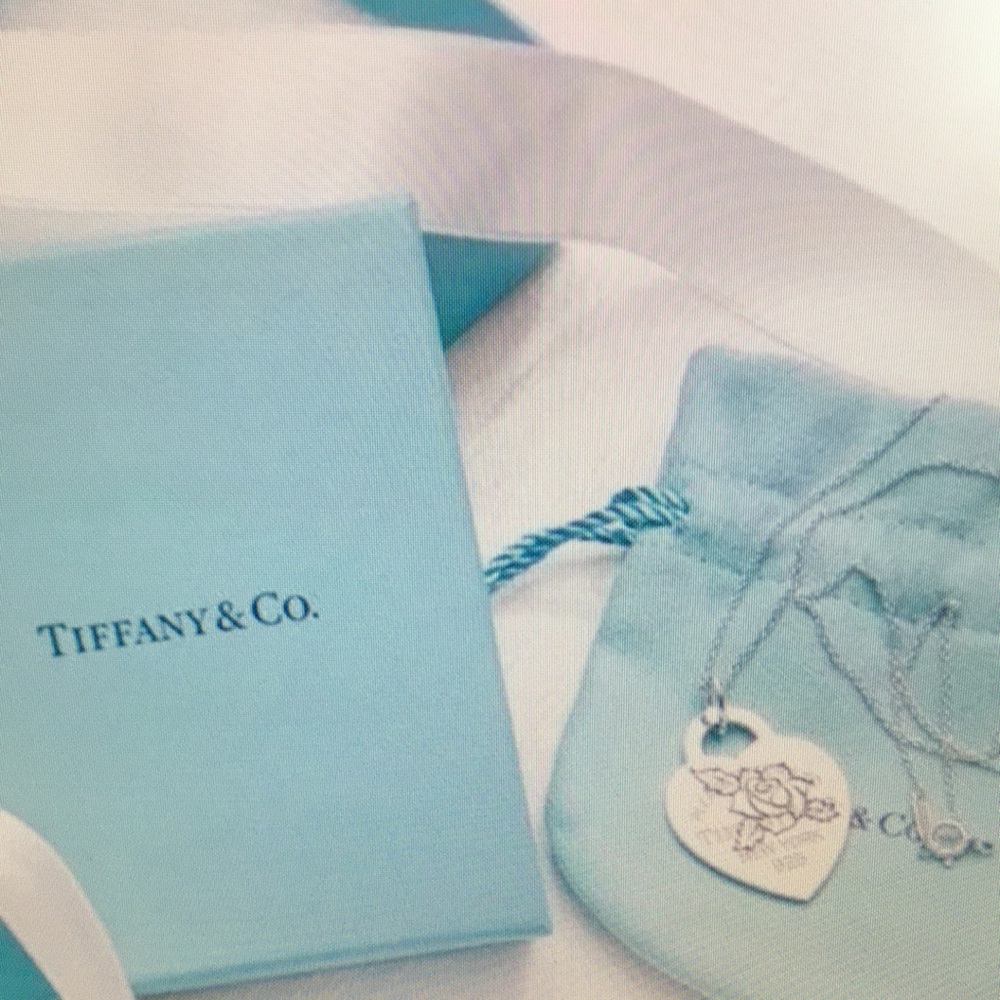 Tiffany & Co Silver Heart Pendant Necklace